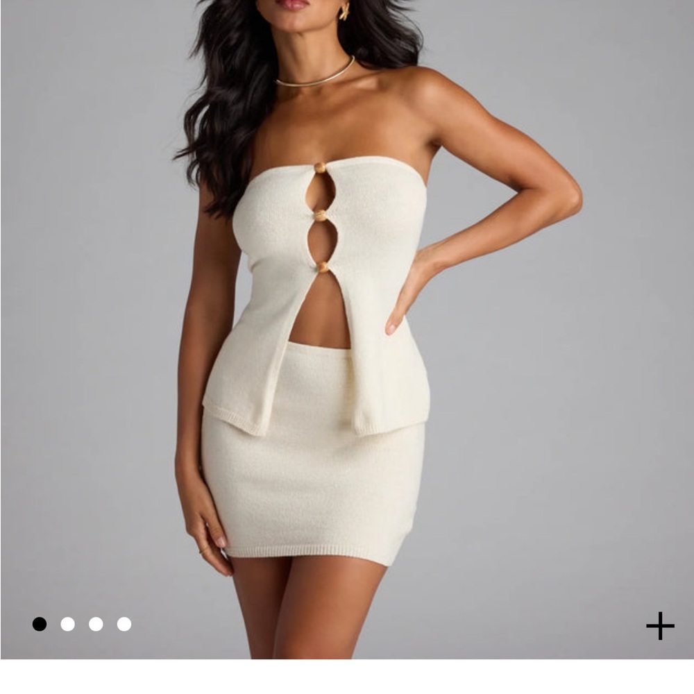 Knit Cream Strapless top